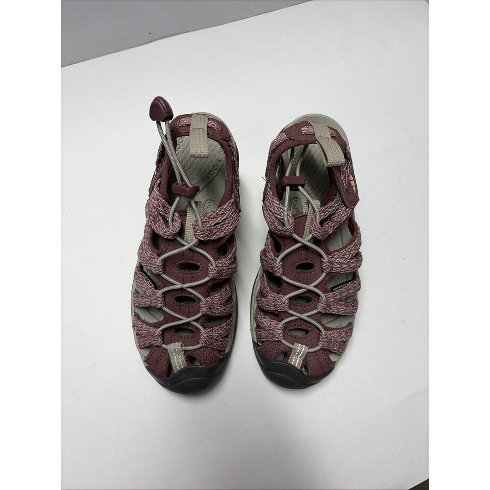 KEEN Women's Whisper Closed Toe Sport Sandals, Medium US Size 10